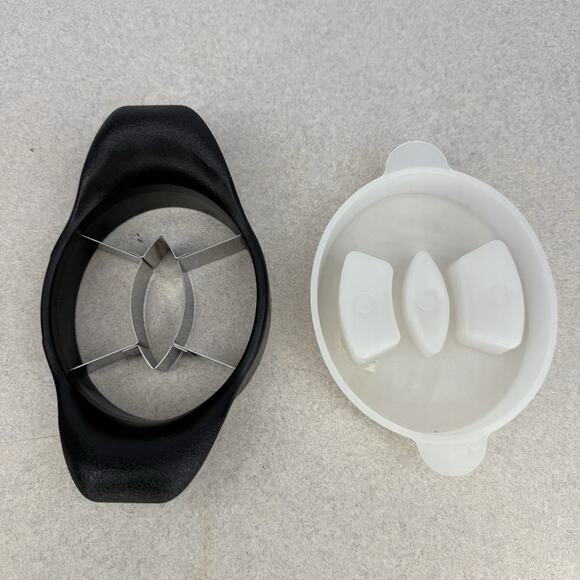 Pampered Chef Lot of‎ 3 Veggie Wedger Mango Wedger Biscuit Cutting Set Retired - Picture 11 of 13